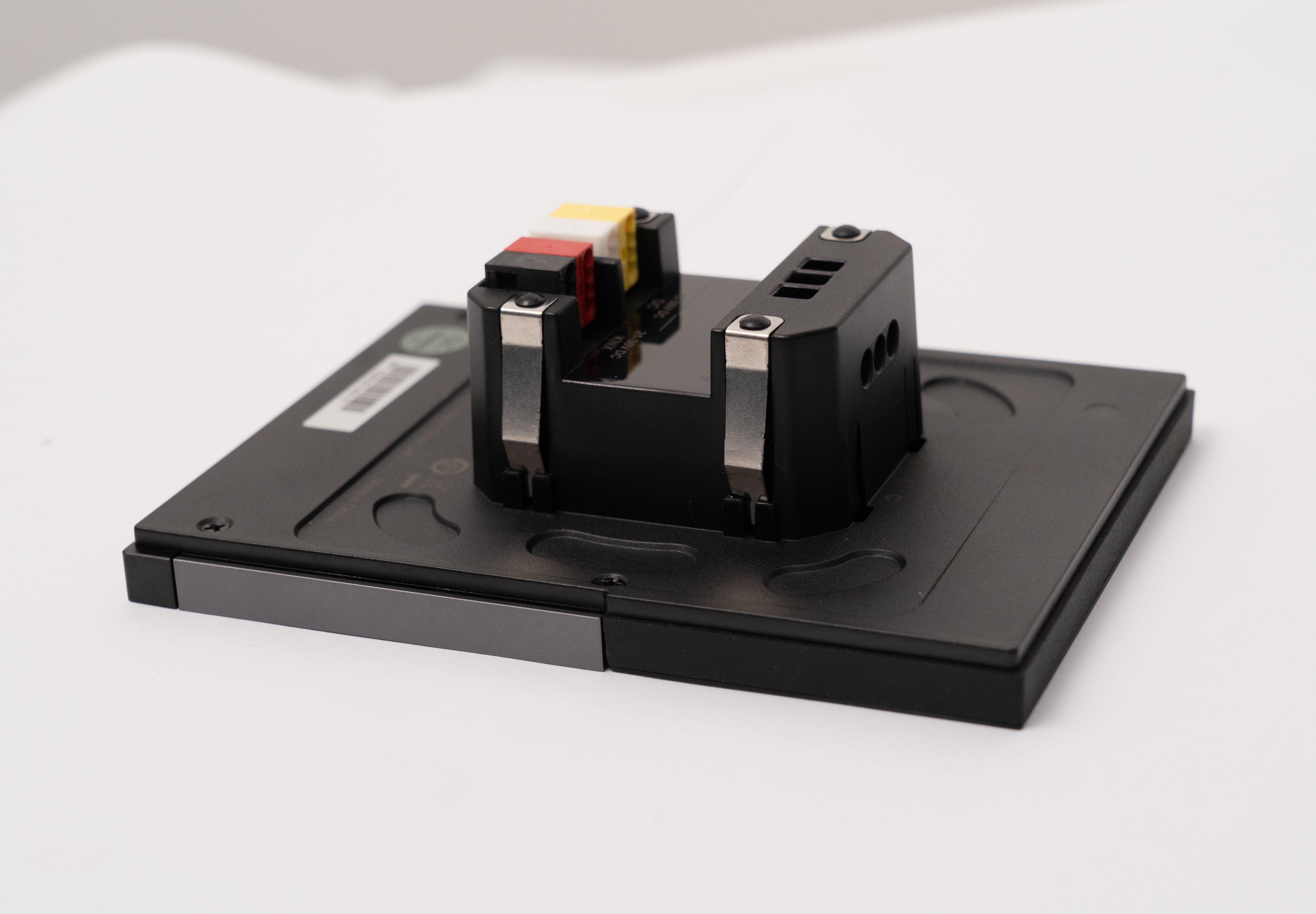 KNX Controller Touch & Pad, Metal, Black IPS capacitive touch panel & mechanical button