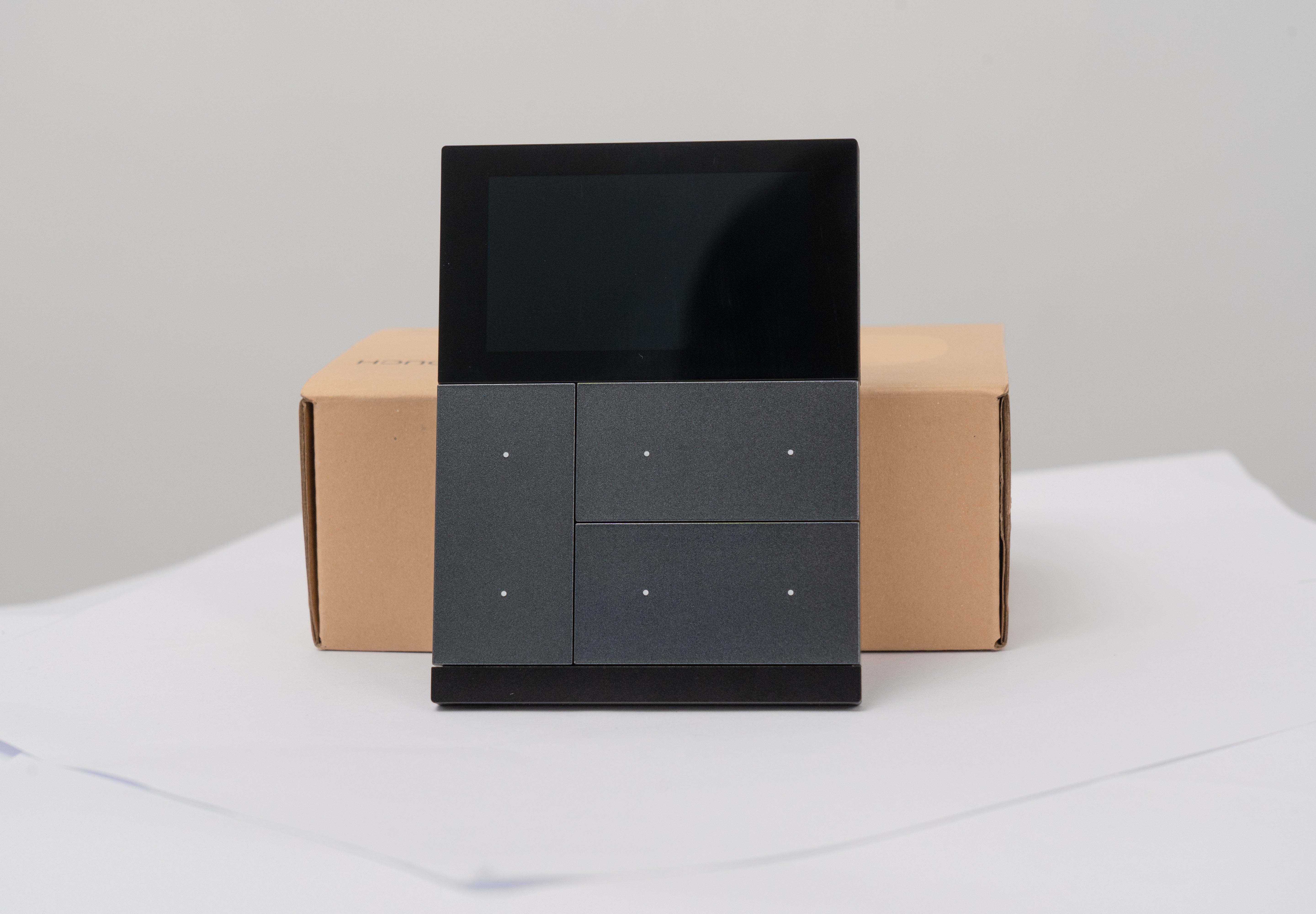 KNX Controller Touch & Pad, Metal, Black IPS capacitive touch panel & mechanical button