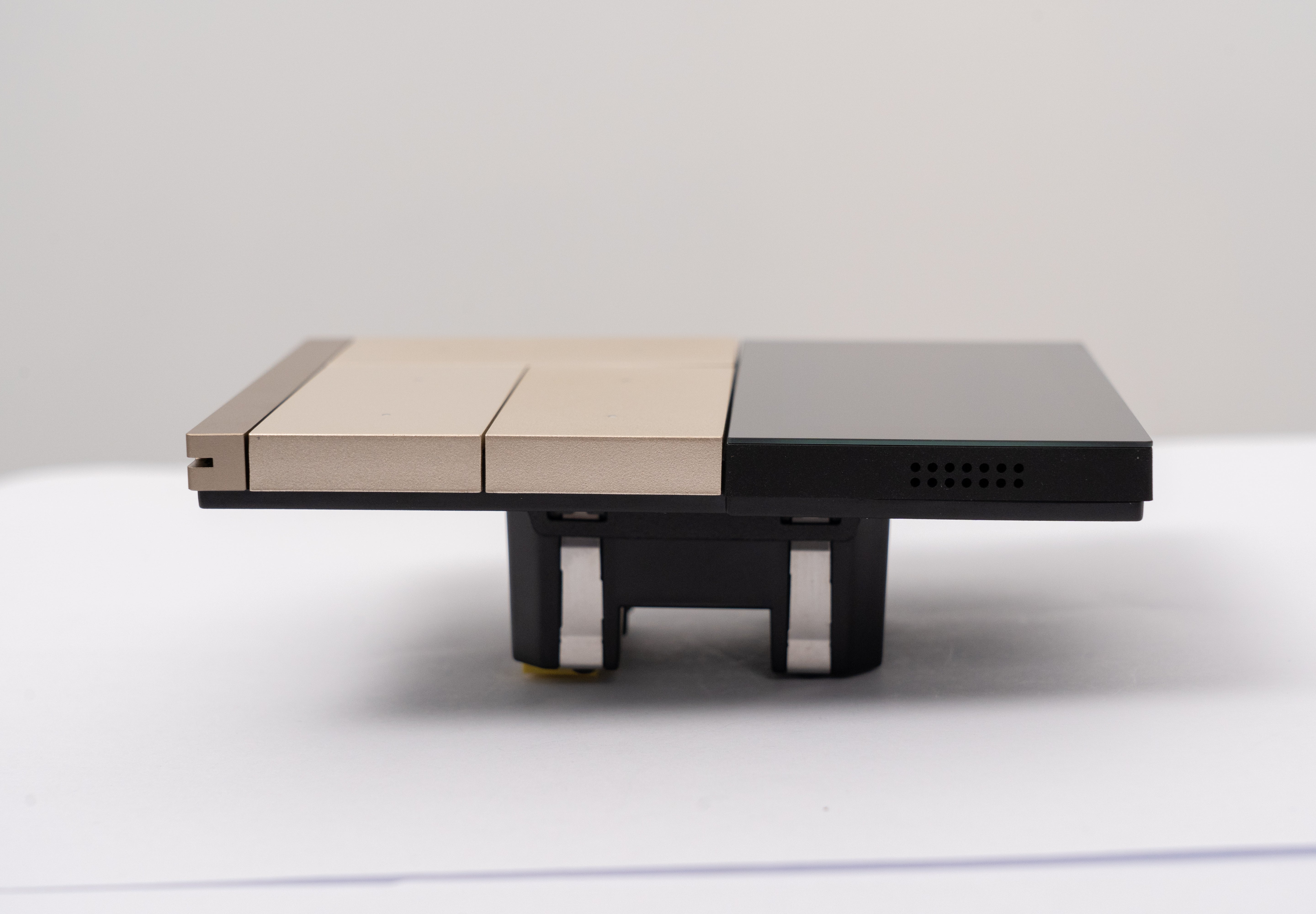 KNX Controller Touch & Pad, Metal, Black IPS capacitive touch panel & mechanical button