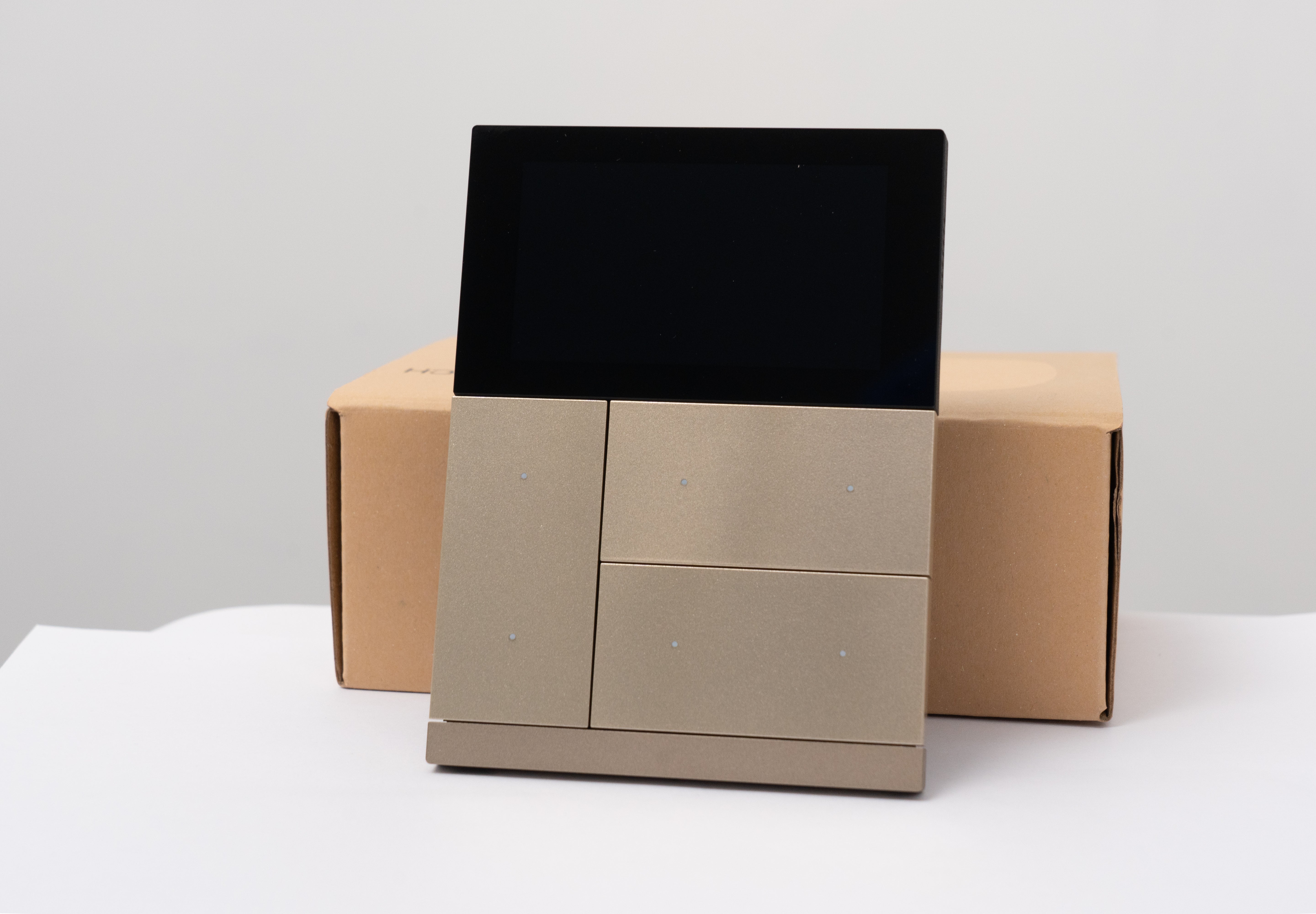KNX Controller Touch & Pad, Metal, Black IPS capacitive touch panel & mechanical button
